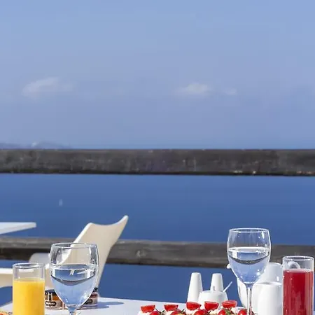 Azzurro Aparthotel Messaria (Santorini)