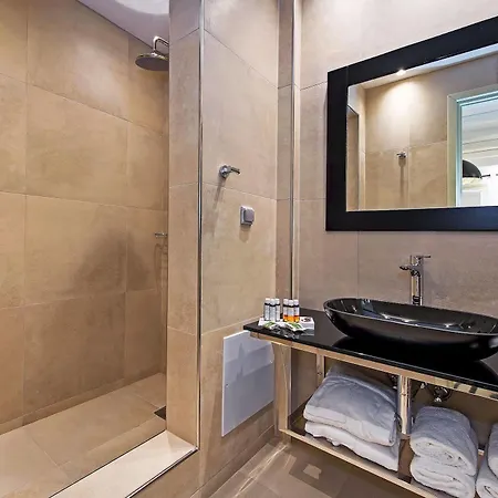 Lägenhetshotell Azzurro 4*